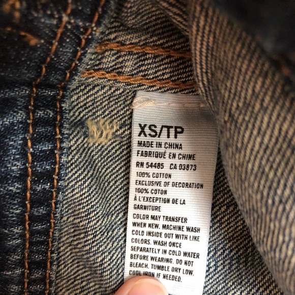 NWT American Eagle Outfitters Slightly Distressed Denim Jacket - Picture 3 of 5